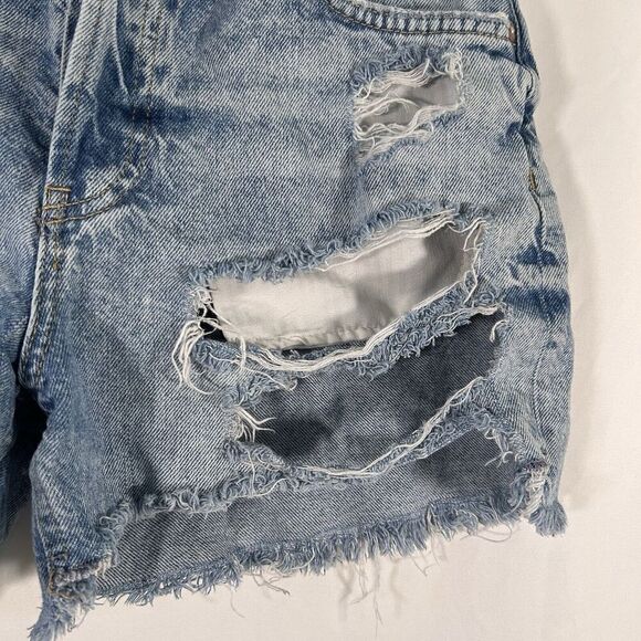We the Free Cut Off Shorts Womens 26 Light Wash Blue Denim Distressed Button Fly - Picture 4 of 8